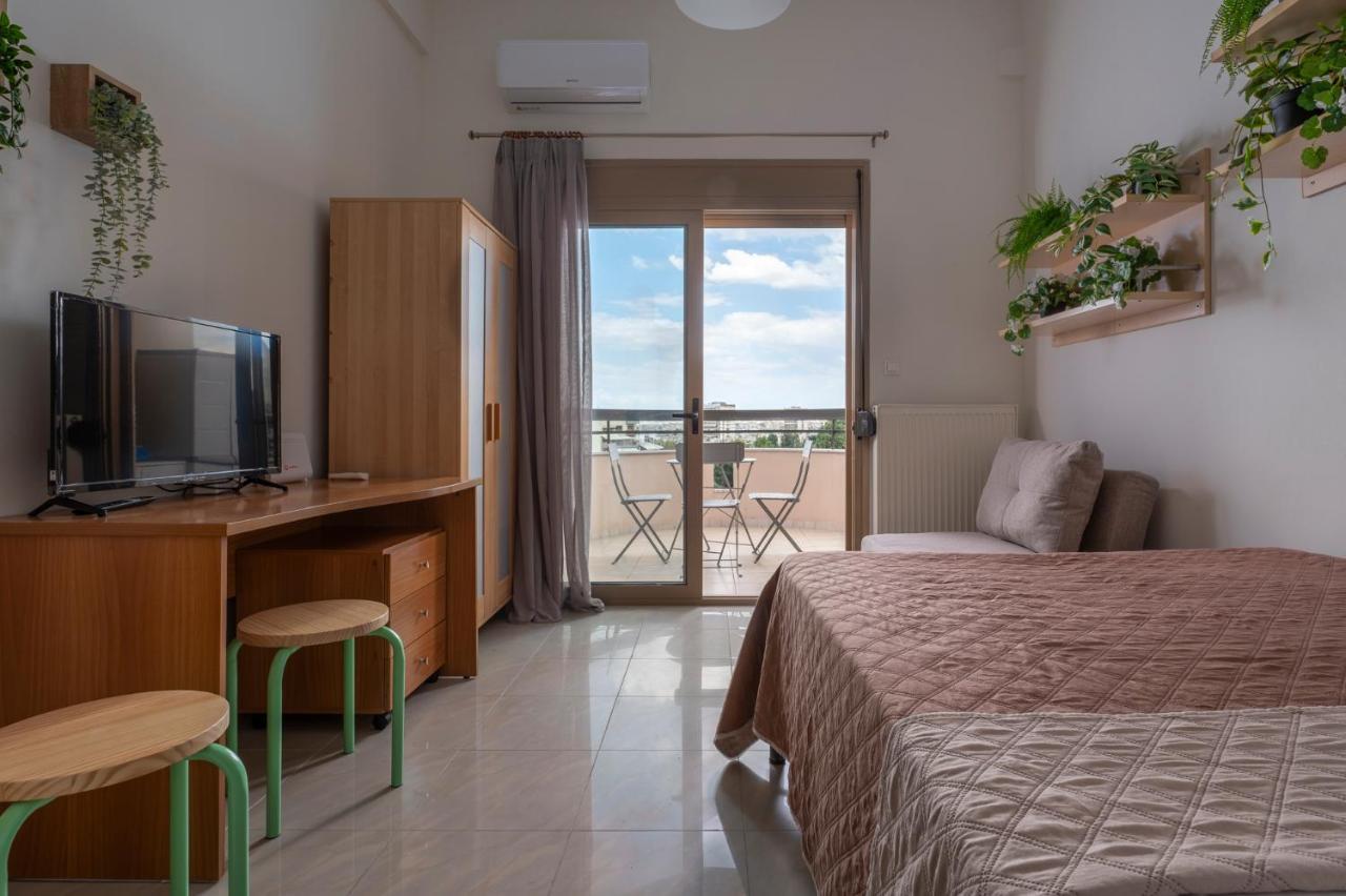 Kosmos Service Apartment Beautiful Studio 1 With Additional Cost Parking سالونيك المظهر الخارجي الصورة